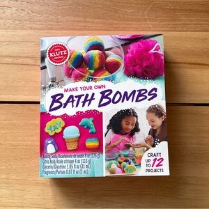 Bath-bomb making kit (by Klutz)